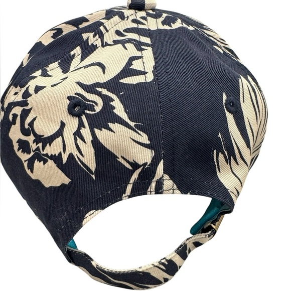NWOT Chubbies Floressence  Blue and Cream Floral Adjustable Cap - Picture 5 of 9